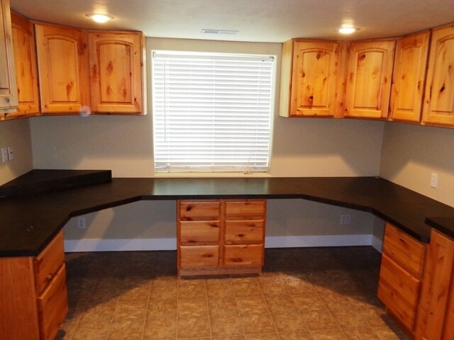 Building Photo - 6423 S High Bluff Dr