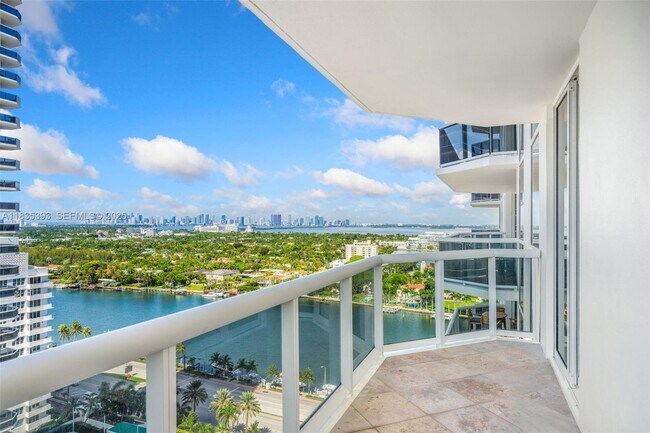 Building Photo - 4779 Collins Ave