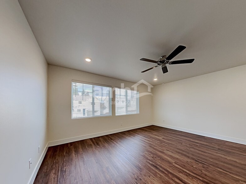 Building Photo - 1620 192nd St Ct E