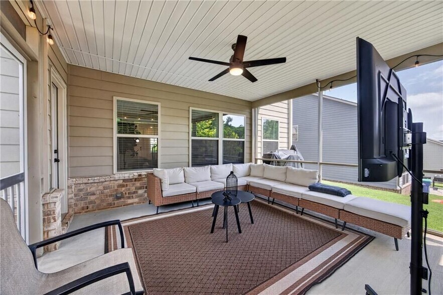 Building Photo - 4778 Sultana Way