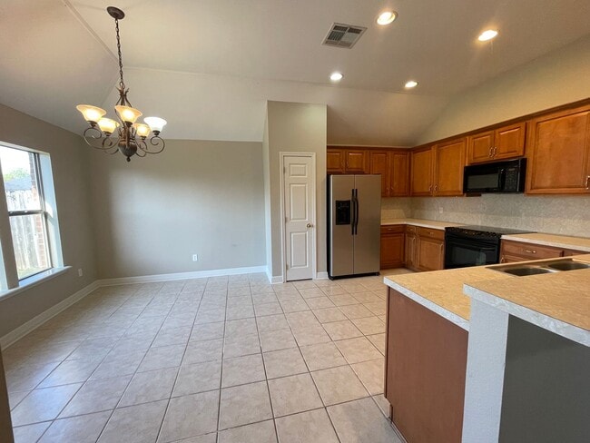 Building Photo - BELLE ROSE AT LEGACY! HURRY WONT LAST LONG!