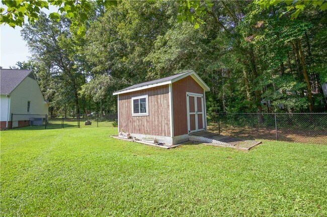 Building Photo - 184 Olde Farm Rd