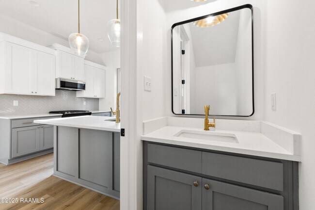 Building Photo - 202 Steiner Oaks