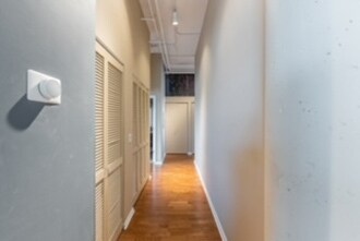 Building Photo - 2323 W Pershing Rd