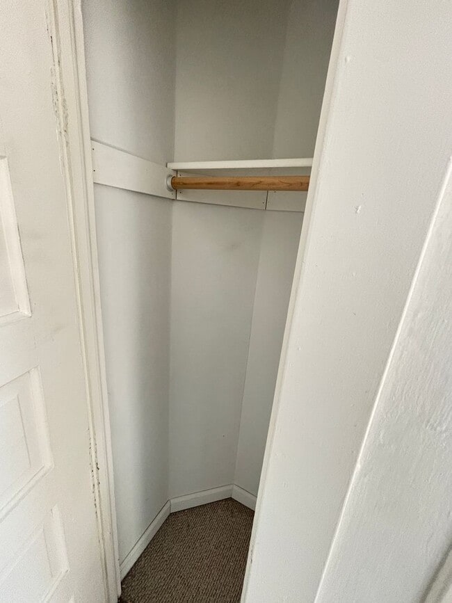 Building Photo - 3 Br 1 Bath Twin Home available in Bethlehem