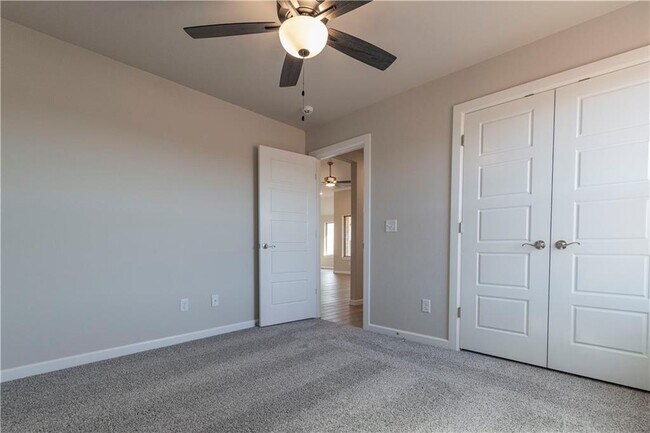 Building Photo - 16300 Marsha Dr