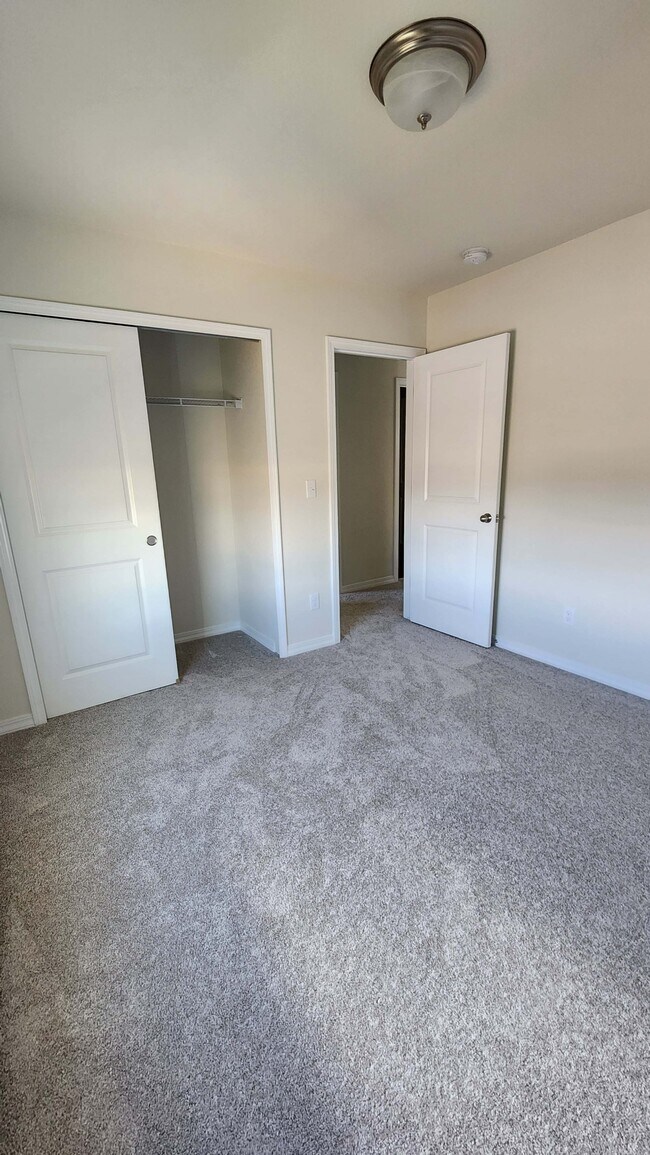 Building Photo - 8619 Blue Feather Lp