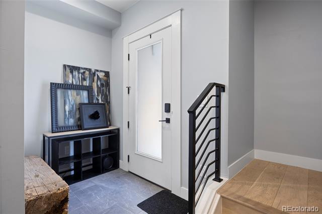 Building Photo - 3566 W 16th Ave