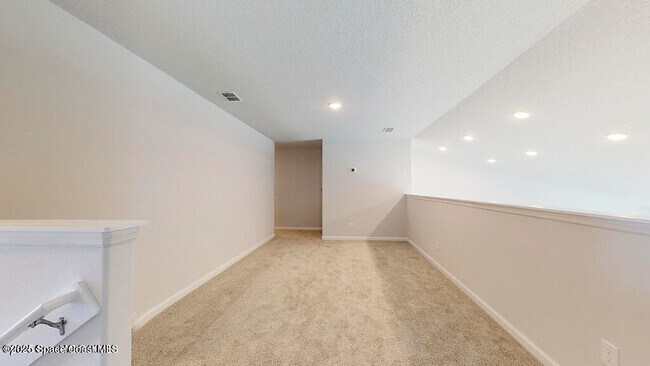 Building Photo - 778 Carlsbad Dr