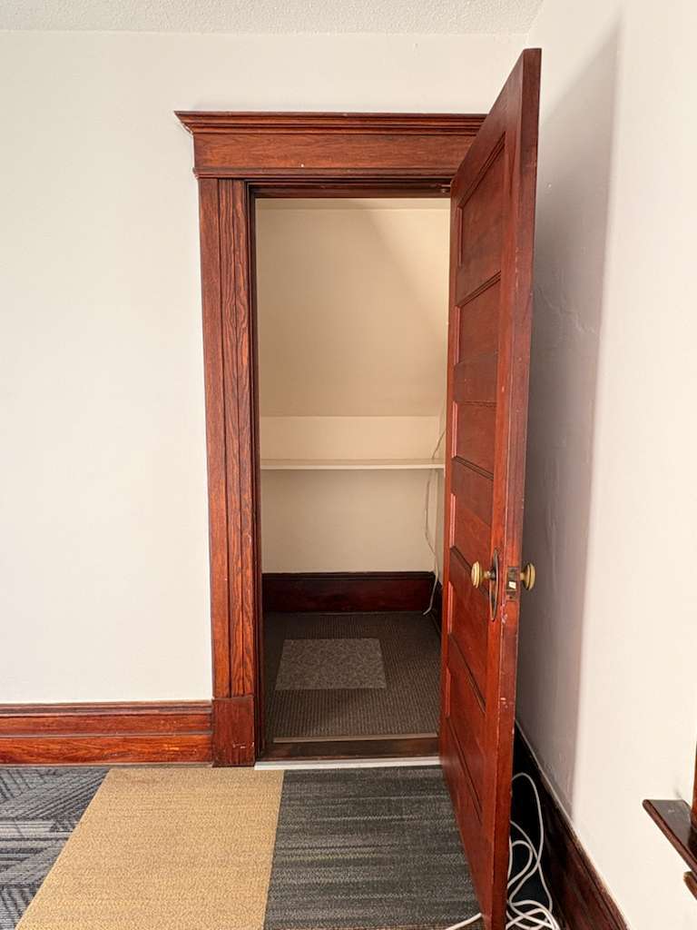 Building Photo - 331 Chestnut St