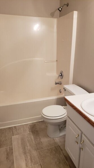 Building Photo - 630 Red Fox Ln