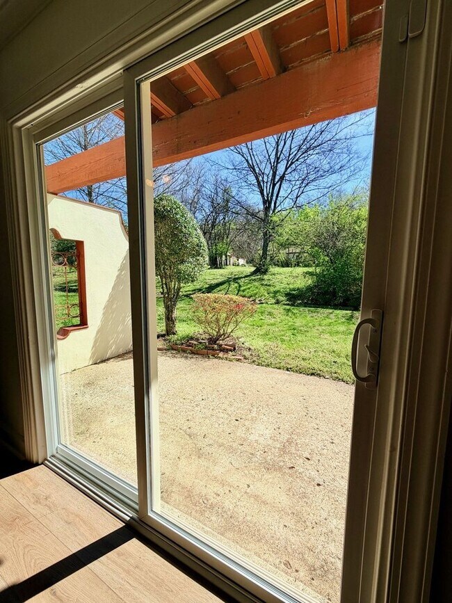 Building Photo - Charming West Nashville Condo with Designer Kitchen & Private Patio Access