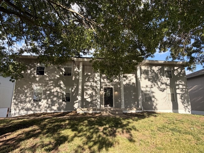 Building Photo - 207 Barr Rd