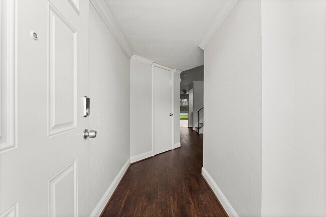 Building Photo - 14515 Wunderlich Dr