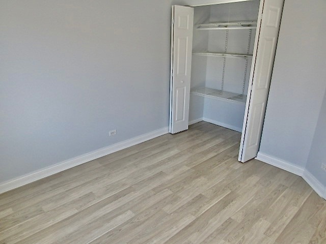 Building Photo - 2667 Woodmere Dr