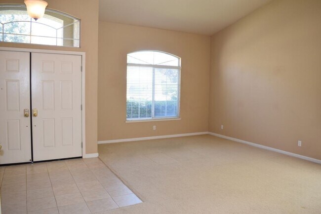 Building Photo - 4840 Knightswood Way