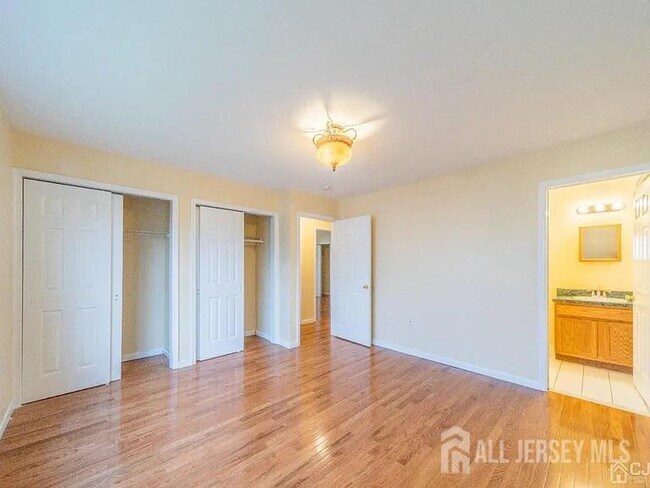 Building Photo - 44 N Whittier St