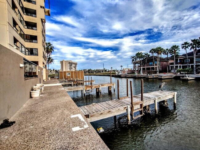 Building Photo - 6403 Padre Blvd