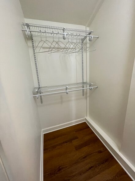 Closet - 3521 NE 8th Ave