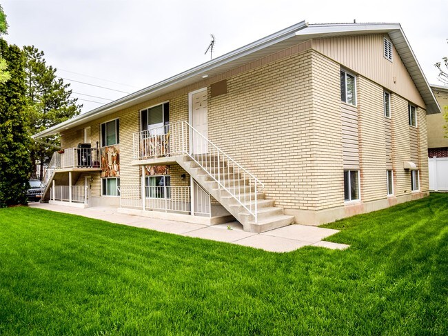 Building Photo - 136 W 1000 N