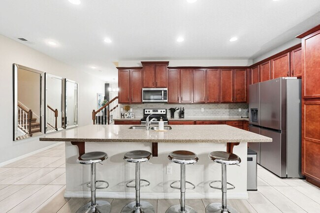 Building Photo - 1552 Carey Palm Cir