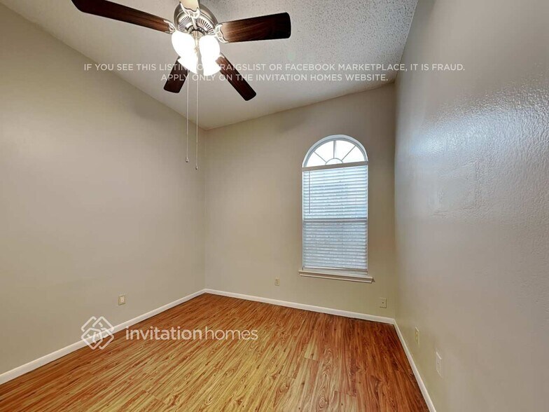 Building Photo - 922 Gaynor Ave