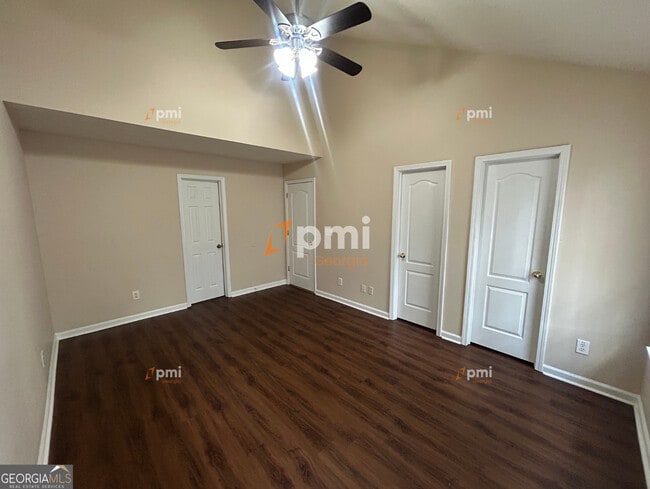 Building Photo - 125 Lakeview Trail