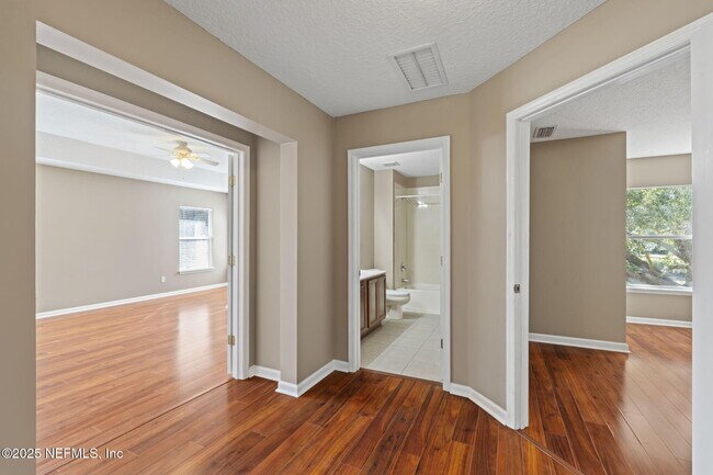 Building Photo - 3370 Turkey Creek Dr