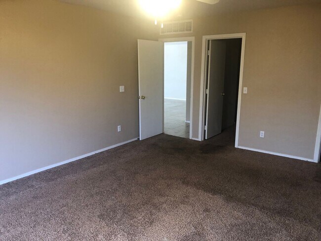 Building Photo - 3 bedroom rental in Johnson Ranch