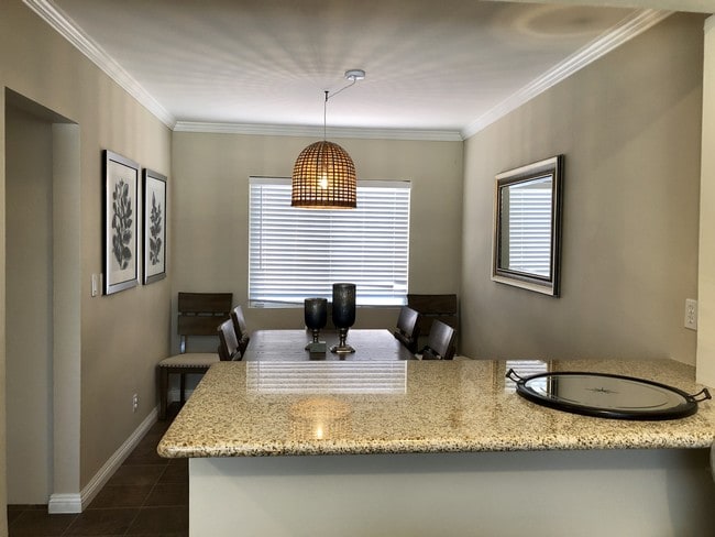 Dining Room - 2018 Plant Ave