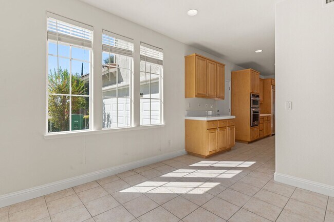 Building Photo - 3311 Montevideo Dr