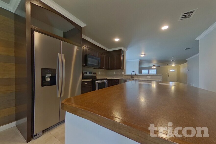 Building Photo - 12632 Shady Cedar Dr