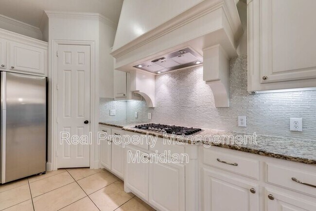 Building Photo - 14900 Foxbriar Ln