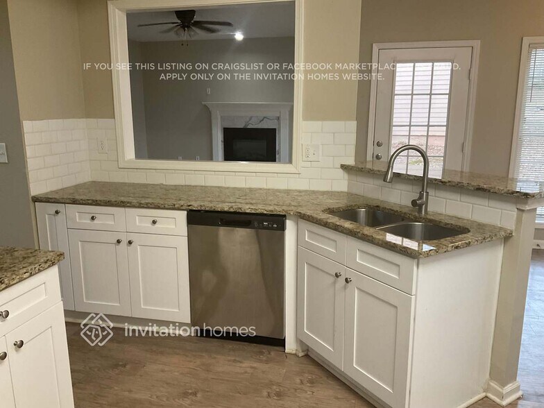 Building Photo - 526 Watson Bay