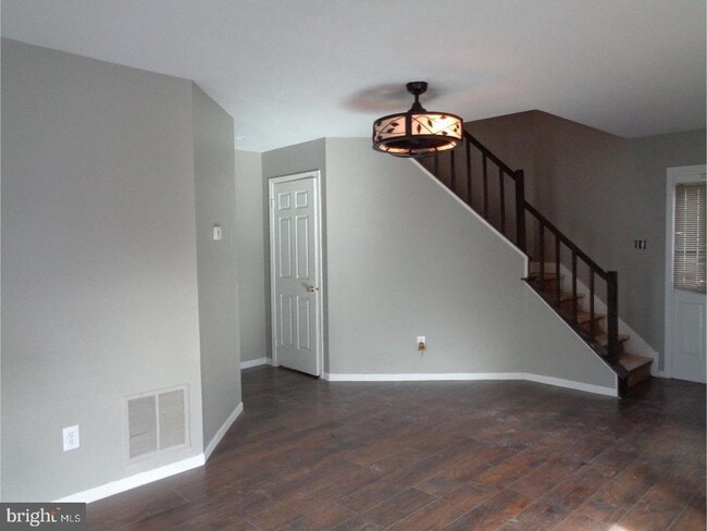 Building Photo - 101 Greenridge Cir