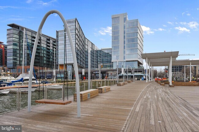 Building Photo - 1301 Delaware Ave SW