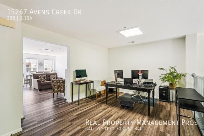 Building Photo - 15267 Avens Creek Dr