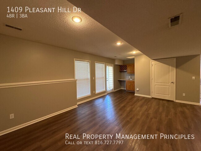 Building Photo - 1409 Pleasant Hill Dr
