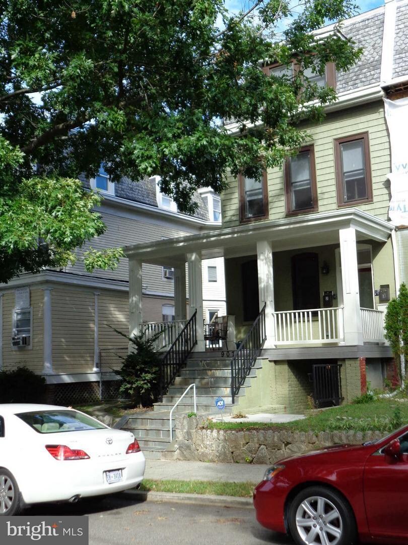 Building Photo - 907 Webster St NW
