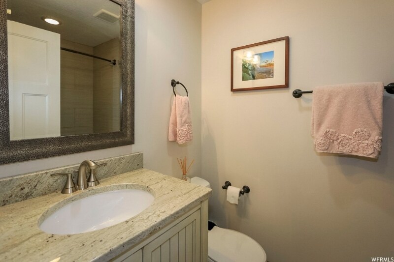 Building Photo - 3005 S Jonetta Dr