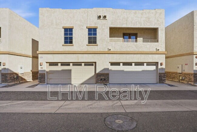 Building Photo - 15818 N 25th St