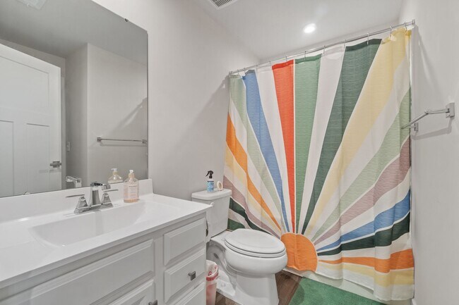 Building Photo - 2694A Azalea Garden Road