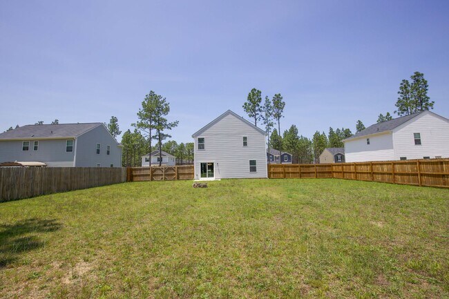 Building Photo - Coming up soon!!!!Centric beautiful proper...