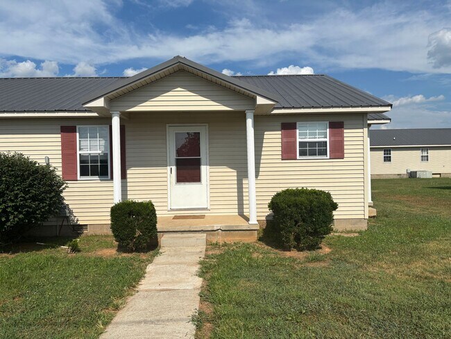 Primary Photo - 2 br 1 ba Duplex