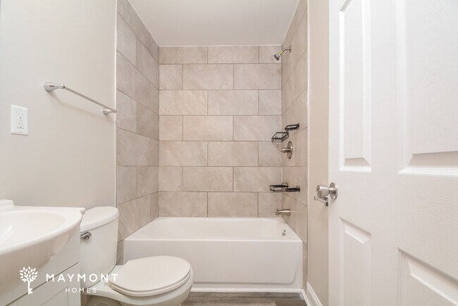 Building Photo - 511 Commonwealth St