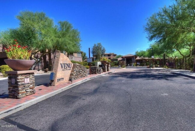 Building Photo - "Spacious 2-Bed, 2-Bath Condo Retreat in Scottsdale's Prime Location - 1,146 Sq Ft of Comfort!"
