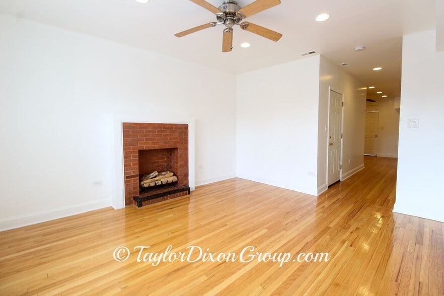 Building Photo - 2016 E 68th St