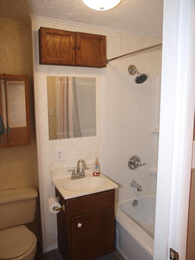 Building Photo - 1914 N 11th St