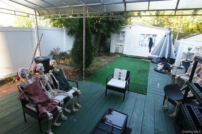 Building Photo - 86-11 256th St