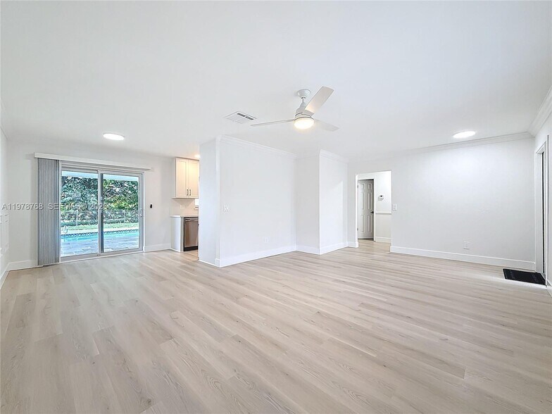 Building Photo - 8977 NW 21st Ct